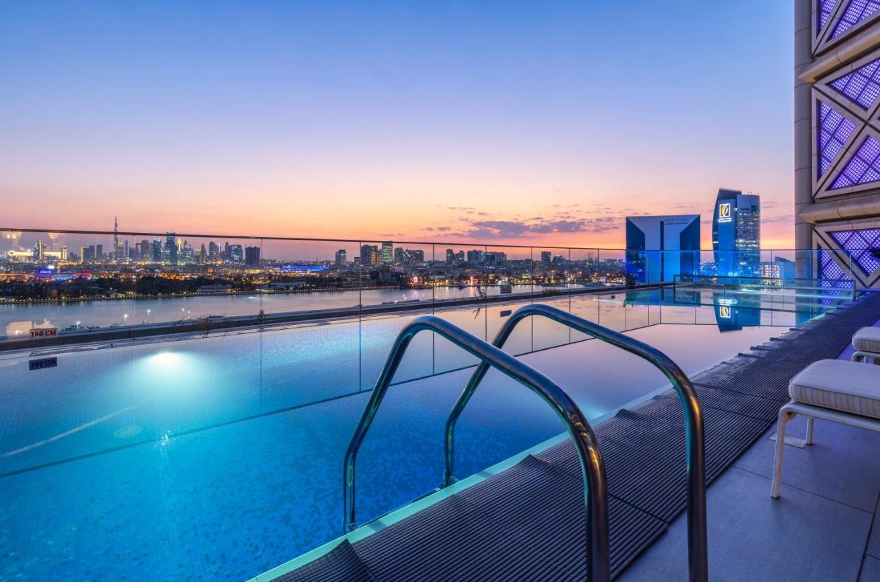 Al Bandar Rotana - Dubai Creek Hotel Exterior foto View from the rooftop pool