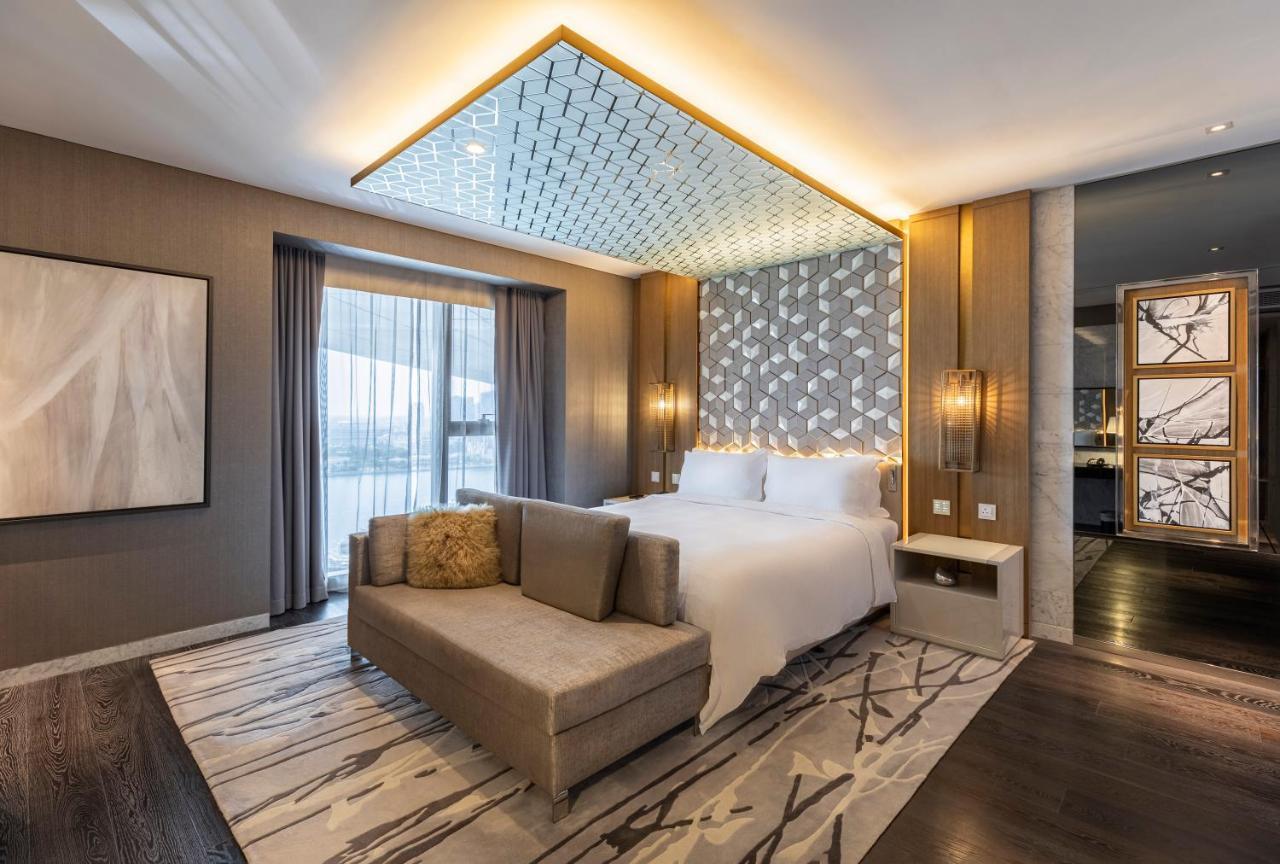 Al Bandar Rotana - Dubai Creek Hotel Exterior foto A bedroom at the hotel