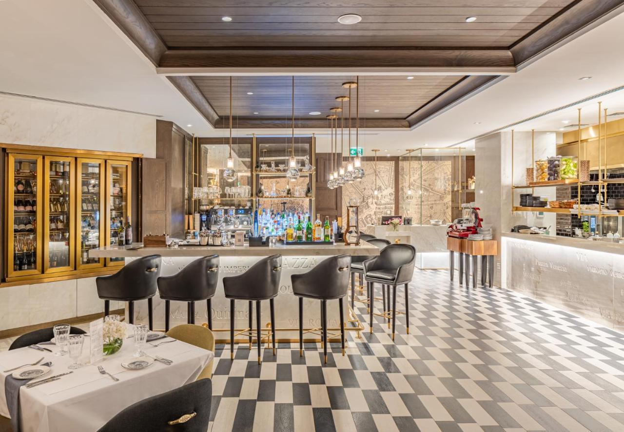 Al Bandar Rotana - Dubai Creek Hotel Exterior foto The Bar at The Ivy Temple Row