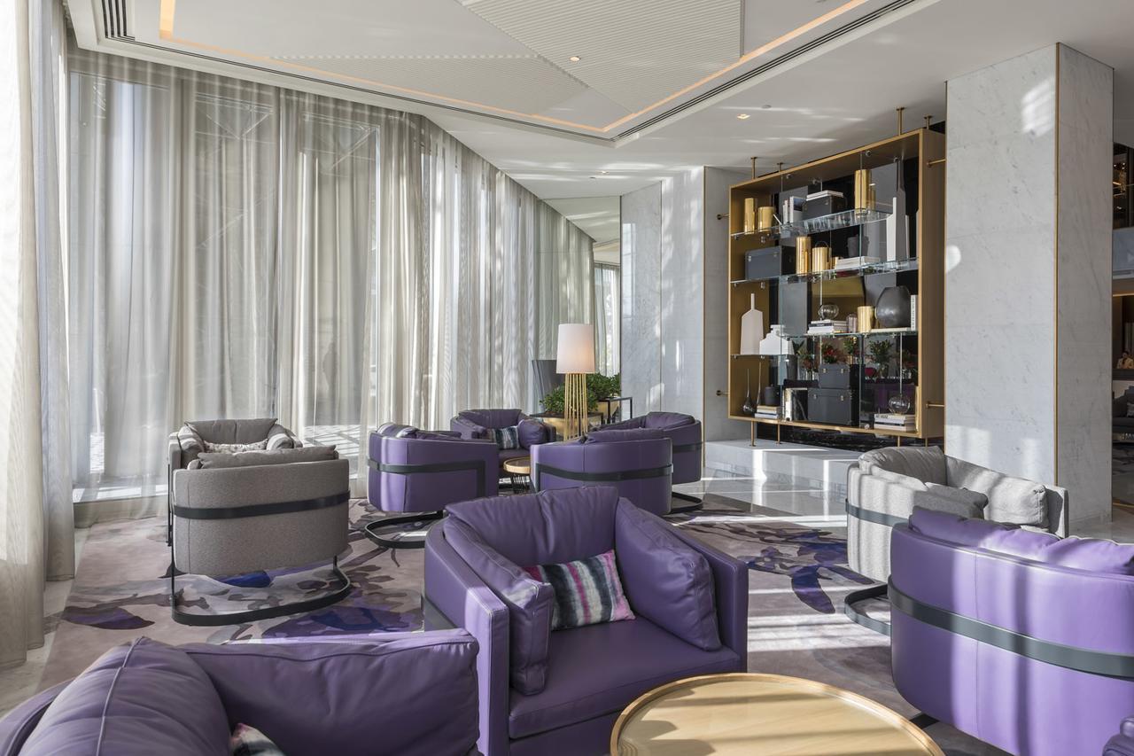Al Bandar Rotana - Dubai Creek Hotel Exterior foto The lounge at the airport